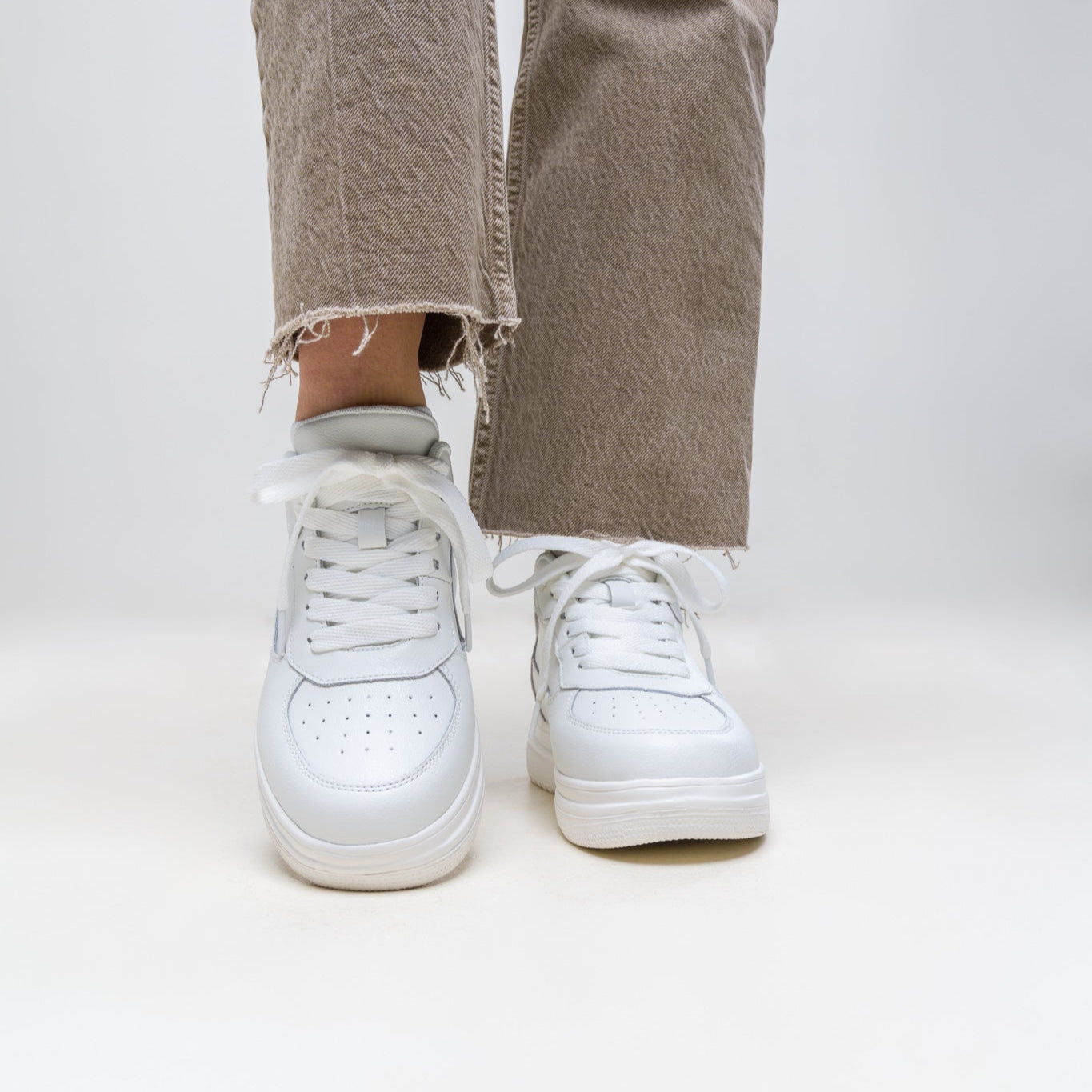 ELEVATESHOES WHITE CLASSY Halloween-SALE